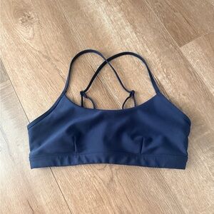 Alo Yoga Airlift Sports Bra Medium in Navy